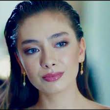 Neslihan Atagul She Reminds Me Of Kristen Kreuk Kristen Kreuk Beautiful Face Beautiful