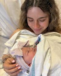 Kayla McKellar (@kayla_mckellar) • Instagram photos and videos