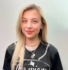 Abigail Gallup's Instagram, Twitter & Facebook