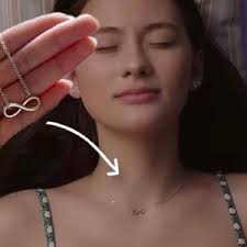 Flower Necklace From 'the Summer I Turned Pretty'