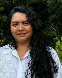 Bibi Baksh's Instagram, Twitter & Facebook