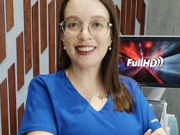 Sara Ponce's Instagram, Twitter & Facebook