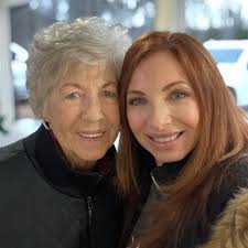 We are still here… just documenting. ❤️ Swipe to see the reality. Happy  Instagramming. #instagram #marriedlife #emptynesters