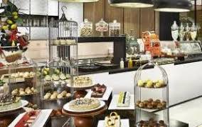 Lemon garden is serving seafood assisted buffet on saturday and sunday for lunch, 12pm to 3pm and dinner from friday to sunday, 6pm to 10pm. Lemon Garden Shangri La Hotel Kuala Lumpur