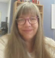 Tracey Mahoney's Instagram, Twitter & Facebook