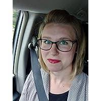 Laura Bitzer's Instagram, Twitter & Facebook