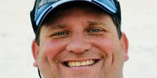 Larry Farris's Instagram, Twitter & Facebook