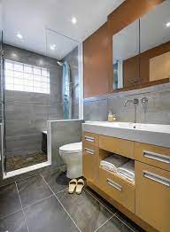 Marble tiling in the tub brings culture into the small space. European Bathroom Decor A Style Of Opulence Top Bathroom Design Best Bathroom Designs Bathroom Design Small Modern