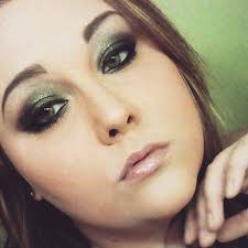 Danielle Harms (@famie_danielle)