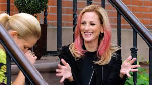 She has two older brothers. Talk Stoop Featuring Marlee Matlin Youtube