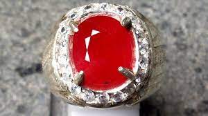 Batu merah delima adalah salah satu batu akik bertuah yang dipercaya oleh sebagian orang memiliki kekuatan magis. Keindahan Dan Khasiat Batu Akik Merah Delima Antara Mitos Dan Fakta