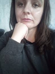 I love to these pictures of Henry the 8th wife.