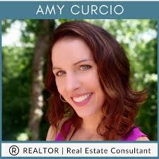 Amy Curcio's Instagram, Twitter & Facebook