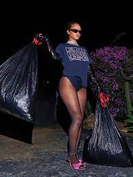 Rihanna's new music is going to land in 2019, the songstress has confirmed. Rihanna On Twitter I M Just Here To Help Wediditjoe