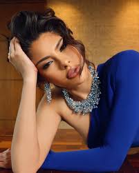 𝑪𝒂𝒓𝒍𝒐𝒔 𝑭𝒂𝒍𝒍𝒂 (@carlosfallamakeup) • Instagram photos and videos