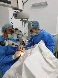 Útvonalakt ide clinica de oftalmologie (timisoara) tömegközlekedéssel. ConsultaÈ›ii Oftalmologice La Spitalul Militar TimiÈ™oara