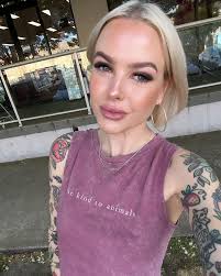 For International Women's Day, let's talk about how women have pushed their  way into politics, and just some of the progress we still need to make. 💜