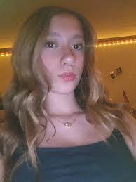 Amber Otten's Instagram, Twitter & Facebook