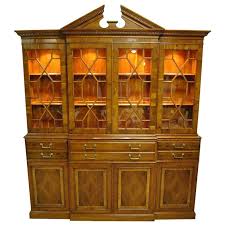 Nagad cabinets has a wide selection of kitchen cabinet styles. Drexel Heritage Limited Ed 33 275 Heirloom Collection Breakfront China Cabinet For Sale At 1stdibs