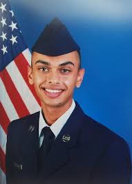 What is the mascot for TRS 326/Flight 481?