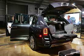 We did not find results for: Rolls Royce Cullinan Debuts In La Pictures Specs Digital Trends