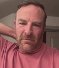 Keeping track of things is hard. Calendars help. **calling out Luke’s  greasy hair while my own hair looks crazy is wrong…I know** 🤪  #forgettingtoremember #alzheimers #alzheimersawareness #alzheimer