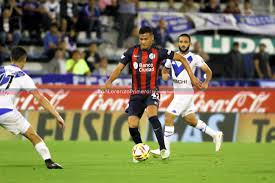 The initial corner odds is 10. San Lorenzo Buscara Extender Su Paternidad Sobre Velez San Lorenzo De Almagro