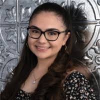 Nicole Arambula's Instagram, Twitter & Facebook