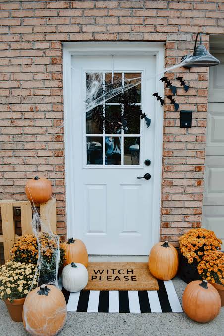 DIY Halloween Door Mat + Front Porch - House On Longwood Lane