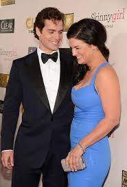 Does gina carano have tattoos? Henry Cavill Gina Carano Award 12 Henry Cavill Shirtless Superman Actors Henry Cavill