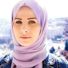 فيشترط أن ينوي الخطيب الخطبة المجزئة لصلاة الجمعة ، وبه قال الحنابلة وبعض الشافعية. Ù…Ù‡Ø§ Ø§Ù„Ø®Ø·ÙŠØ¨ Mahakh9 Twitter