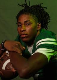 Javier Lawson's Instagram, Twitter & Facebook