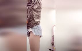 Vui lòng liên hệ với feedback@bigo.tv hoặc liên hệ với chúng tôi trong app nếu có bất kỳ vấn đề nào làm bạn lo lắng. Clip Gai Xinh 18 Khong Máº·c Quáº§n Lot Livestream Lá»™ Bim Cliphubs Com