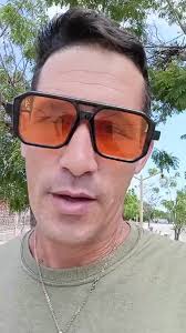 Muchas felicidades a todos los papas...