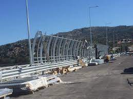 Παραδόθηκε σήμερα στην κυκλοφορία από την πναι, η νέα, παράλληλη με τη γέφυρα του ποταμού μάκαρη οδός, στη θέση χαράκι Thn 1h Ioynioy Ta Egkainia Ths Neas Gefyras Makkarh Dhmokratikh Ths Rodoy