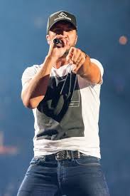 Birds Need Bees And Ice Needs Whiskey Luke Bryan Photos Photos Luke Bryan S Kick The Dust Up Tour Chicago Il Luke Bryan Pictures Luke Bryan Concert Luke Bryan