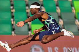 Brilliant warholm wins gold as world championships come alive. Usa 400m Hurdles Star Rai Benjamin Reveals The Secrets Behind His Training Technique Essentiallysports