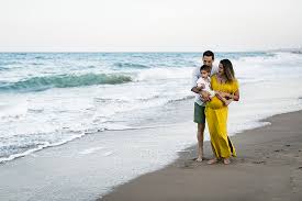 Sesion de fotos en la playa. Sesion De Embarazo En La Playa De Valencia Veranofotografia Natural De Recien Nacidos Bebes Y Familias En Valencia
