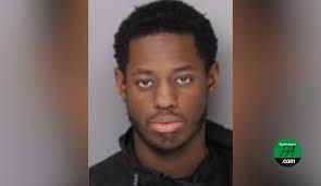 Philadelphia man with stolen gun jailed