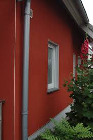 knallroter kratzputz mit glimmer aussenputz aussenfassade aussen