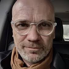 Brad Brough's Instagram, Twitter & Facebook