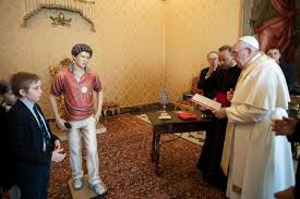 Pope Francis blesses Carlo Acutis statue for orphanage in Egypt - Catholic  Herald