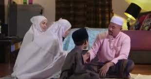 Dramacool will always be the first to have the episode so please bookmark and to help maintain our system, we have to run popunder on player with very low frequency of 1 pop per 12 hour. Cinta Bukan Kristal Episod 12