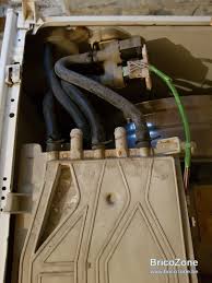 Réparer votre machine à laver qui fuit après lavage machine à laver qui fuit par le bac a lessive : D Ou Vient La Fuite A Un Lave Linge Miele W820