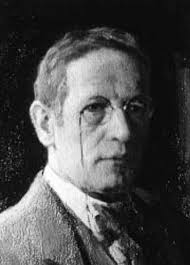 Small & mighty : newly conserved thumb-box