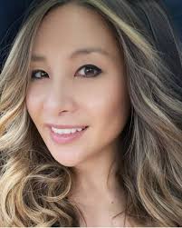 Kia Ora, Ashleigh-Kate here. Posting a pic of Whaea Mā at Christmas as she  is behind the times (as we know 😁) Hope you had magical holidays 💖