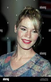 Jennifer paige hi-res stock photography and images