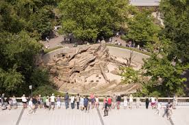 Ab 1882 entstand ein ausflugsbahnhof auf der grünen wiese, der heutige bahnhof zoologischer garten. Berlin Berlin Bikini Berlin Cologne Cologne The Circle Dusseldorf Dusseldorf Das Tour Frankfurt Frankfurt The Trip The Goldman Hamburg Hamburg Hafencity Altes Hafenamt Munich Munich The Royal Bavarian Paris Paris Terminus Nord Vienna Vienna At