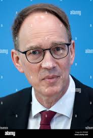 Kenning hi-res stock photography and images