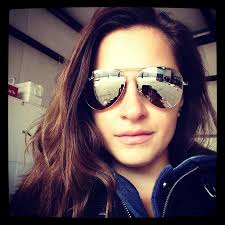 Táto žena nemá žiadne zábrany: Sexi skokanka Clair ukázala na kameru všetko